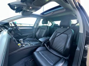 Volkswagen Passat GTE ADVANCE 1.4 HYBRID AUTO ** H - Image 2