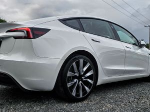 🔥 2024 Tesla Model 3 Highland SR + As new - Image 4