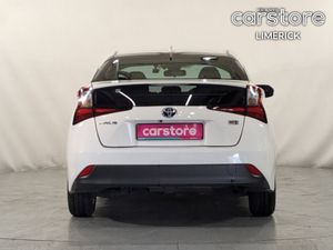 Toyota Prius 1.8 Litre Petrol Hybrid - Image 4