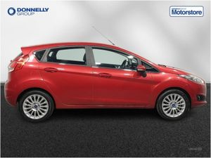 Ford Fiesta 1.25 82 Zetec 5dr - Image 3