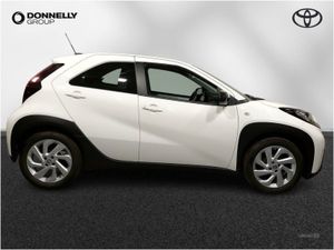 Toyota Aygo X 1.0 Vvt-i Pure 5dr - Image 3