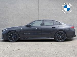 BMW 5 Series 530e M Sport Saloon - Image 4