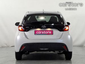 Toyota Yaris 1.0 PET Auto 5DR - Image 4