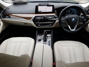BMW 5 Series 520d SE - Image 4