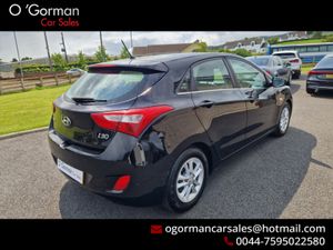 Hyundai i30 SE BLUE DRIVE CRDI - Image 2