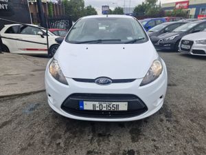 Ford Fiesta 2011 - Image 2