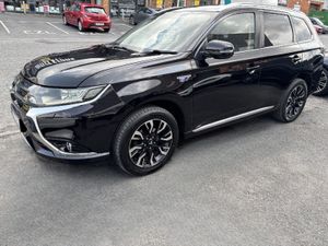 2016 Mitsubishi Outlander PHEV 2.0L MIVEC 4WD - Image 4