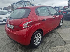Peugeot 208 2014 - Image 4
