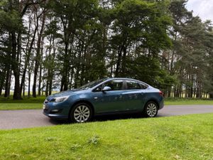 Opel Astra 2013 1.4 Very Low Km - Image 3