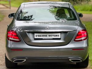E220 D AVATGARDE * LOW KMS * - Image 3