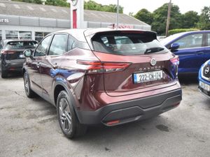 Nissan QASHQAI 1.3 PET Mild Hybrid SV - Image 3