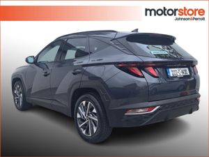Hyundai Tucson Executive Diesel Manual  very Low - Image 3