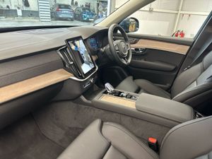 Volvo XC90 T8 Plus Bright  new Model   210 P/W 3y - Image 4