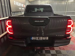 2023 Toyota Hilux 2.4 Diesel Automatic InvincibleX - Image 2