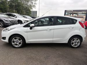 Ford Fiesta 1.5 Diesel Zetec  tiny Mileage - Image 4