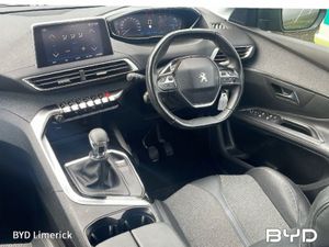 Peugeot 5008 1.5 Bluehdi 130bhp Allure - Image 2