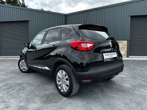 Renault Captur 171’ Expression LOW MILEAGE - Image 3