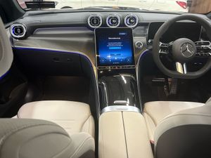 Mercedes-Benz GLC GLC 300E 4matic AMG Line Plus - Image 4
