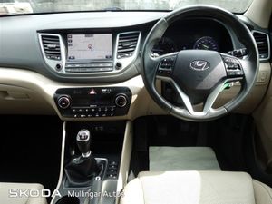 Hyundai Tucson 1.7 D Executive 2WD DCT - Image 2