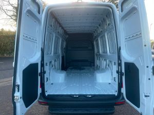 Mercedes-Benz Sprinter 517LWB High Roof Base - Image 4