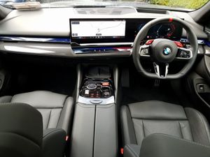 BMW M5 M5 Touring - Image 4