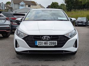Hyundai i20 1.25i Deluxe Plus  just IN - Image 2