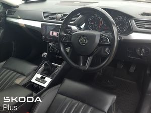 Skoda Superb  full Leather 1.5tsi 150HP Manual - Image 4
