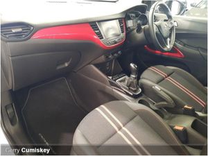 Opel Crossland X 1.2i SC White With Black Roof - Image 2