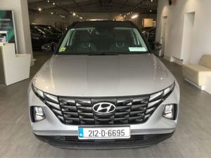 Hyundai Tucson Executive Hybrid TWO Tone - 1 Owne - Image 4