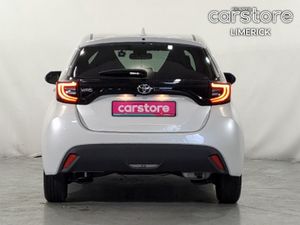Toyota Yaris 1.0 PET Auto 5DR - Image 4