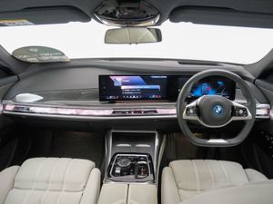 BMW i7 Xdrive60 Excellence - Image 4