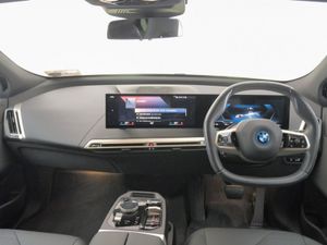BMW IX Xdrive40 M Sport Edition - Image 4