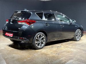 Toyota Auris 1.8 Hybrid Automatic - Full Cream Le - Image 3