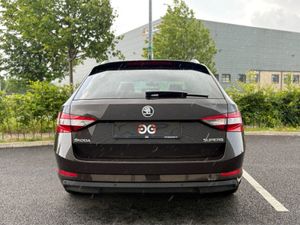 Skoda Superb Auto Business - Image 4