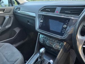 Volkswagen Tiguan 2019 comfortline sunroof auto - Image 3