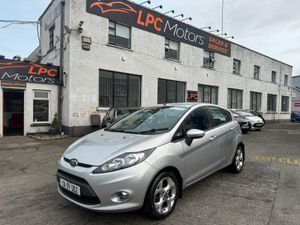 Ford Fiesta 2013 - Image 2