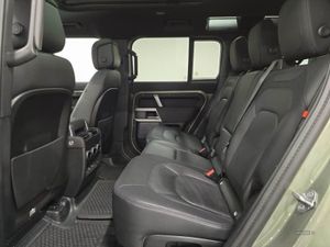Land Rover Defender 3.0 D300 X-dynamic HSE 110 5d - Image 4