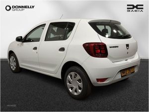 Dacia Sandero 1.2 16V Ambiance 5dr - Image 2