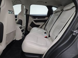 Jaguar F- PACE 2.0 P400e R-dynamic HSE 5dr Auto A - Image 4