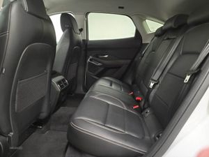 Jaguar E- PACE 2.0 D200 R-dynamic SE 5dr Auto - Image 4