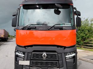 Renault T440 6x2 2022 - Image 2