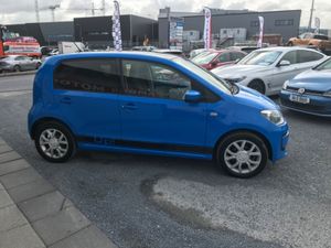 2015 Volkswagen up! Automatic - Image 4