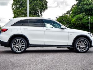 Mercedes-Benz GLC-Class 300de AMG Premium 4matic - Image 3