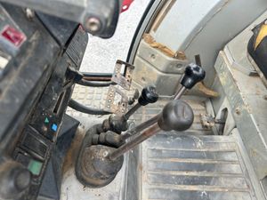 1992 Massey Ferguson 365 2wd - Image 3