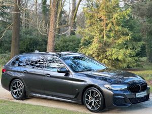 G31 LCI 520D MSPORT TOURING * LOW KMS * - Image 4