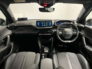 Peugeot 2008 GT Electric 136bhp 50kwh - Reversing - Image 4