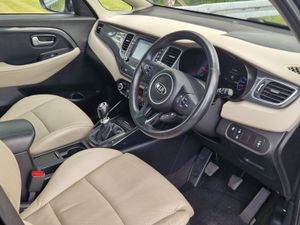 Kia Carens  OR RONDO GSE 5DR 2019 - Image 4