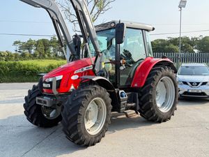 Massey Ferguson 5712 S - €72,000 - No VAT
