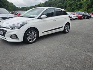 Hyundai i20 2019 DELUXE - Image 2