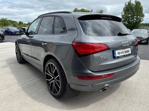 STUNNING AUDI Q5 2016 2.0L  BLACK PACK - Image 4